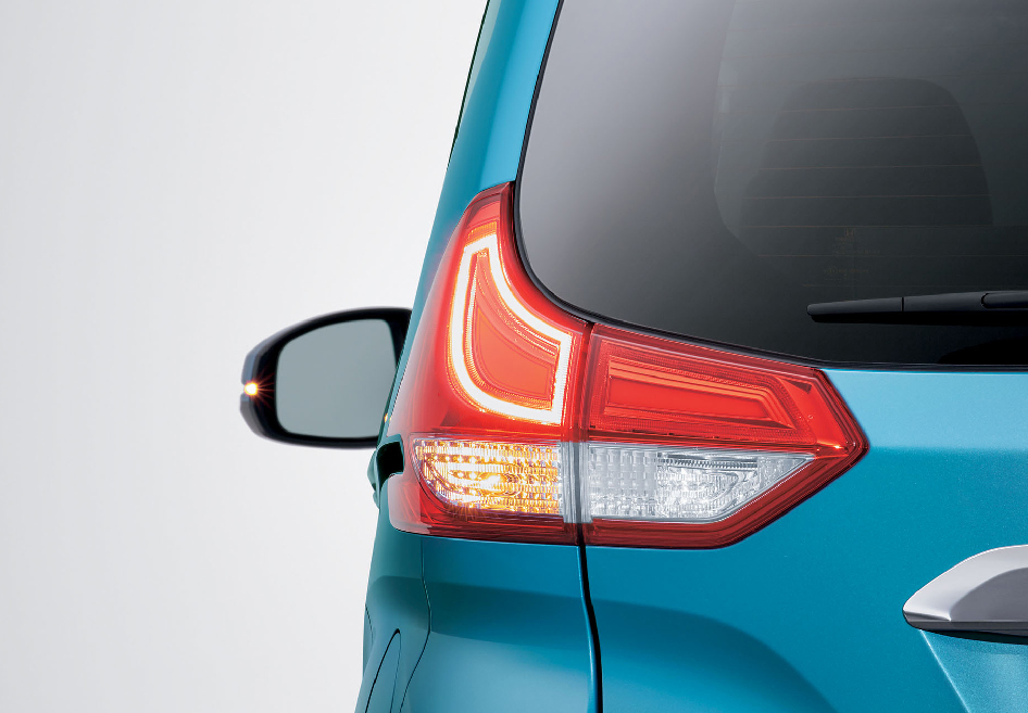 SIDE MIRROR WITH TURN SIGNAL LIGHTS